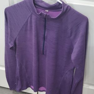 Lightweight pullover